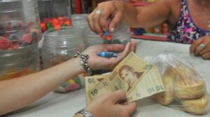 avanzaproyectoparaaumentaraunpesoelredondeoafavordelconsumidor